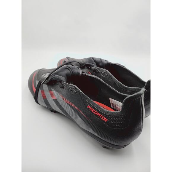 Athletic_Shoes